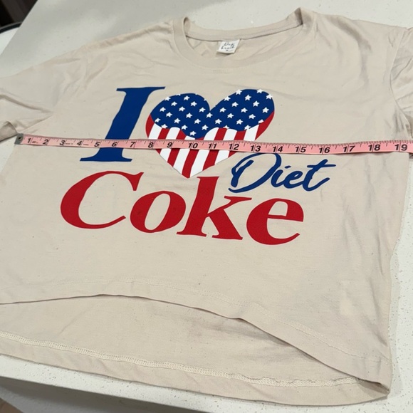 NWT Daybreak "I ❤️ Diet Coke" Americana Crop Tee - Oyster Medium - Picture 7 of 12